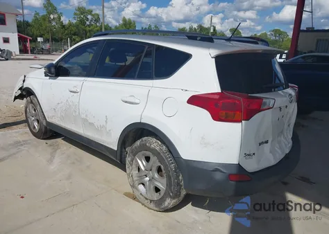 2015 Toyota Rav4 Le z USA, uszkodzony, nr VIN JTMZFREV7FJ053277